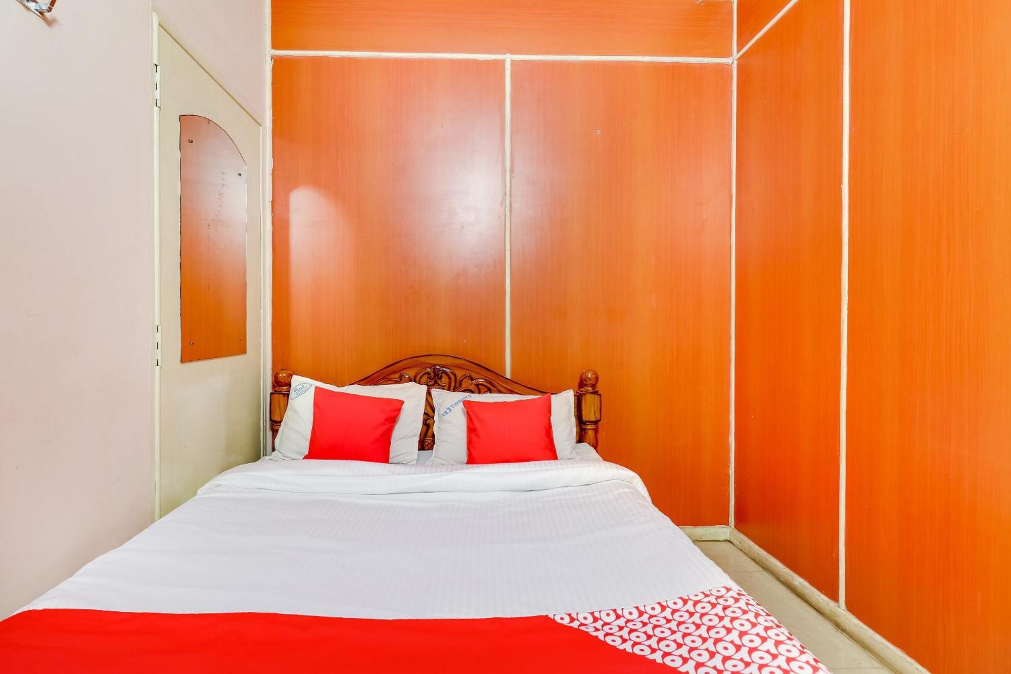 Super Hotel O Rj Tower Tallākulam Buitenkant foto