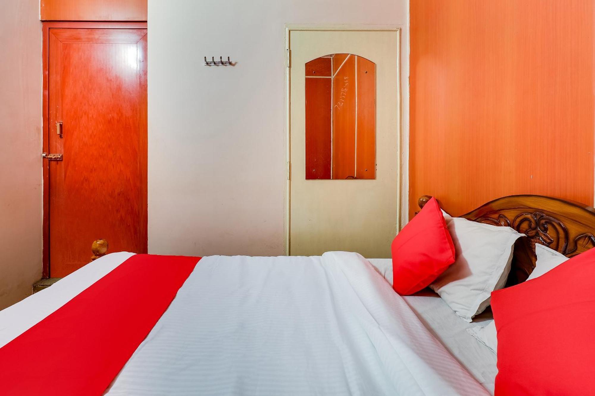 Super Hotel O Rj Tower Tallākulam Buitenkant foto