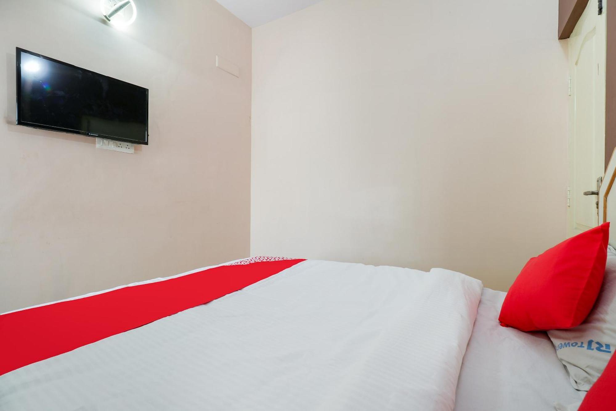 Super Hotel O Rj Tower Tallākulam Buitenkant foto