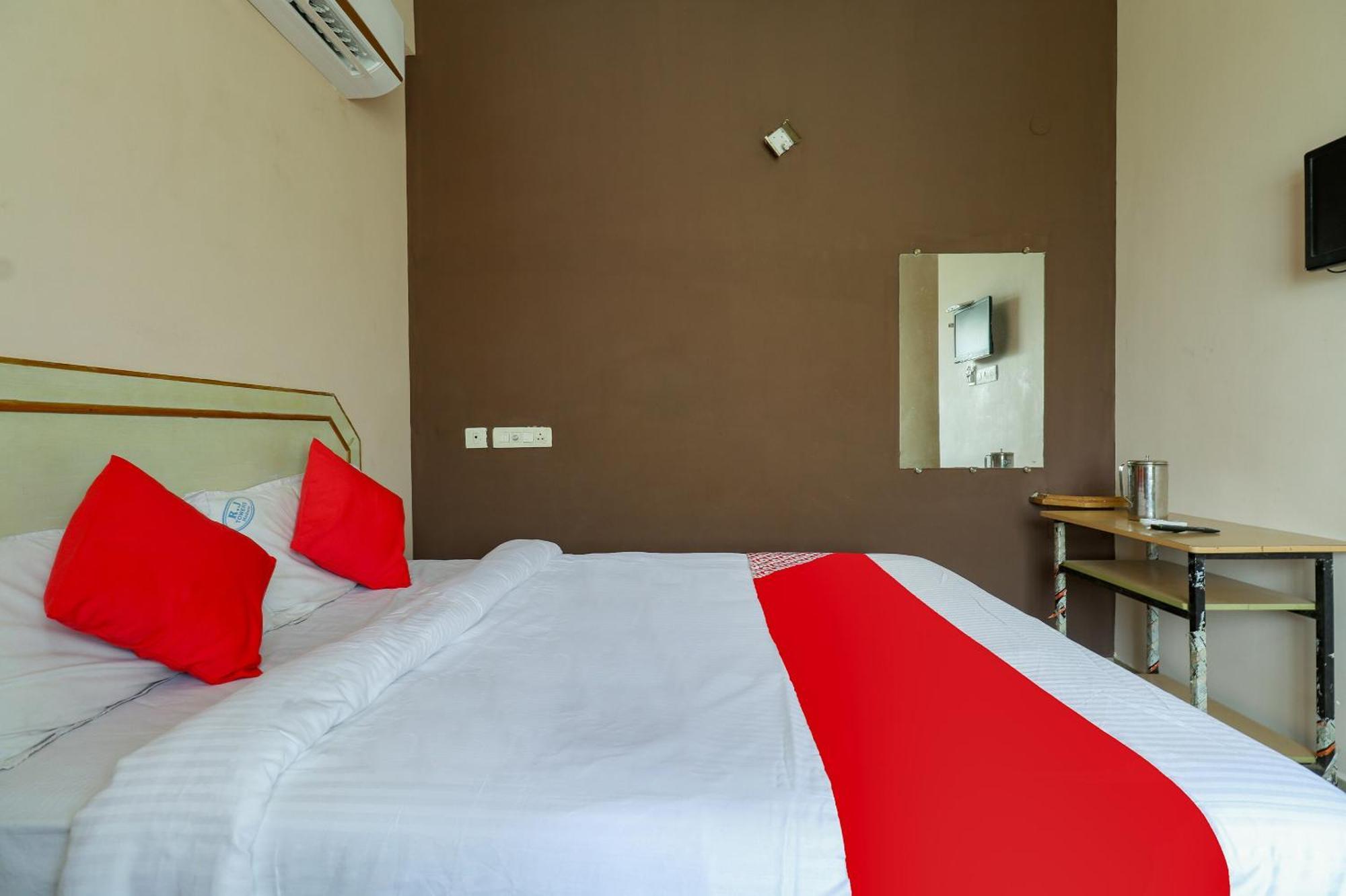Super Hotel O Rj Tower Tallākulam Buitenkant foto